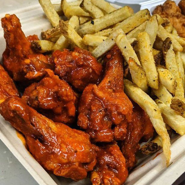 Orden de Alitas con Papas