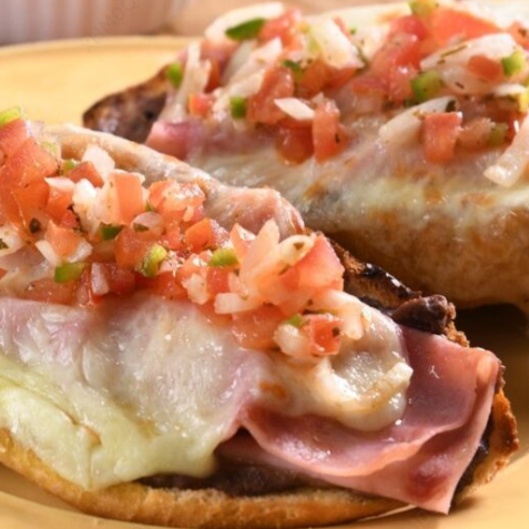 Molletes con Jamón 2 pzas