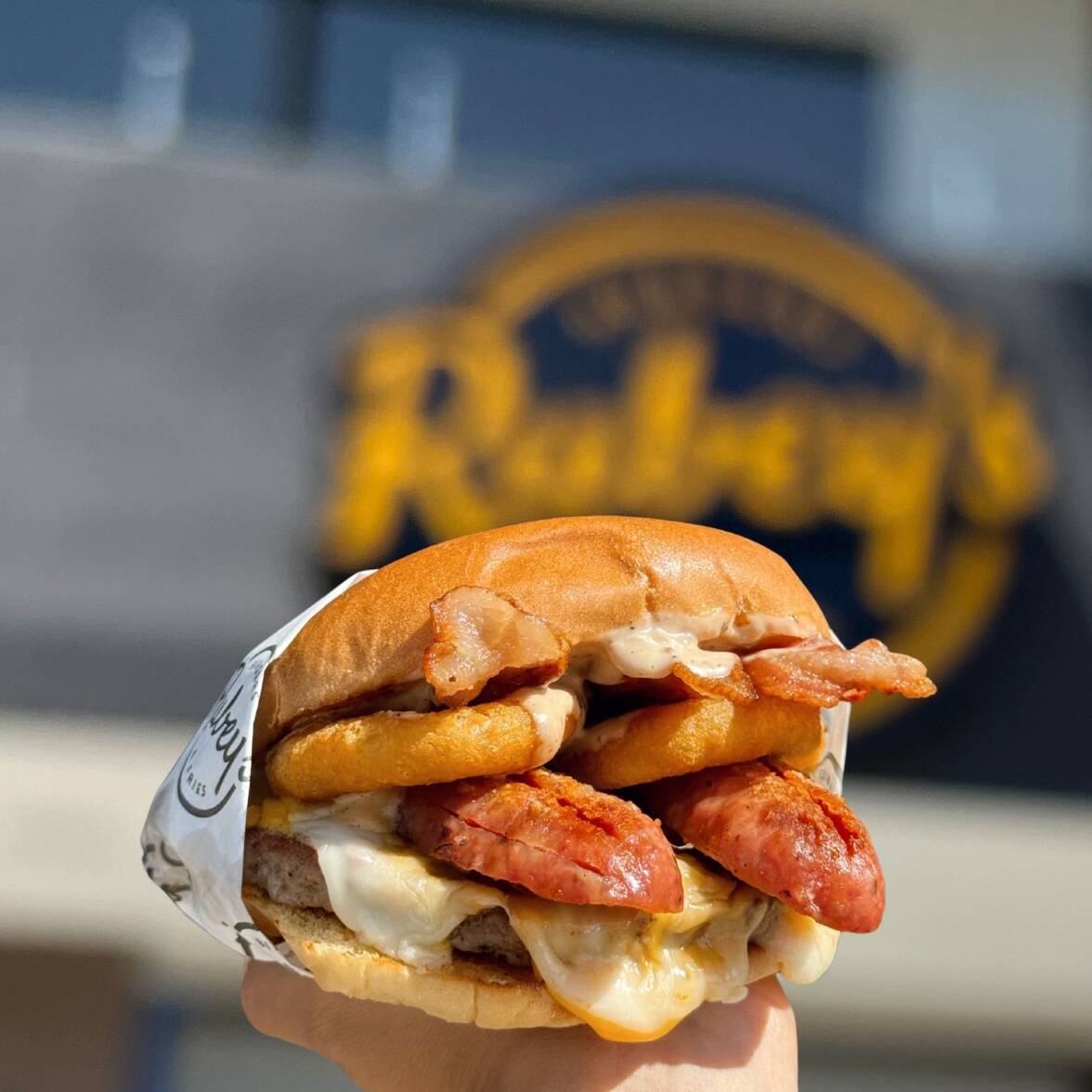 NEW NEW COMBO- SHERIF BURGER, PAPAS Y SODA
