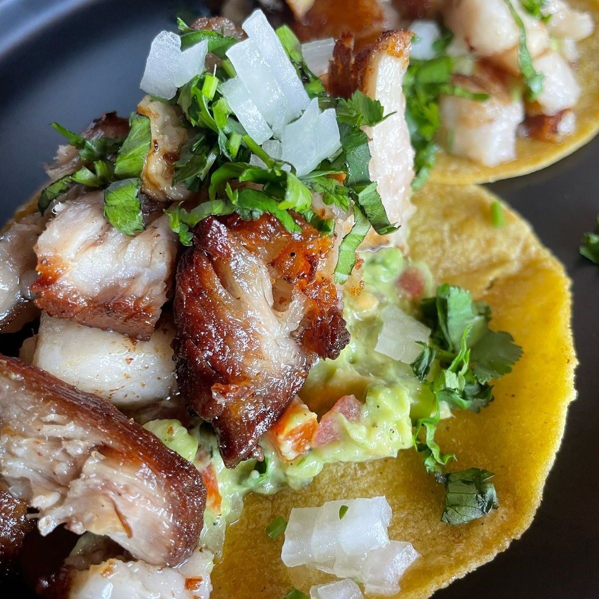 TACOS ESCOGE TU CARNE Y QUESO 4unid