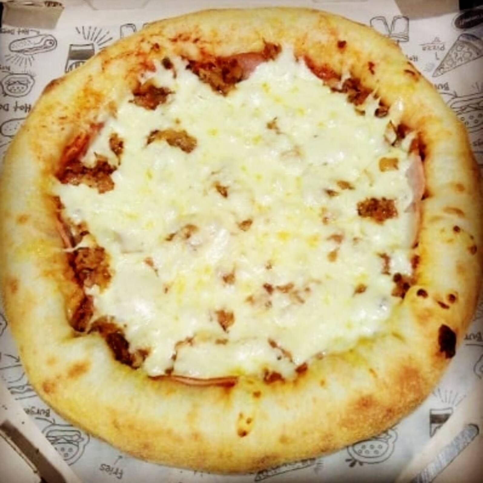 Pizza Jamón y Tocineta Mediana