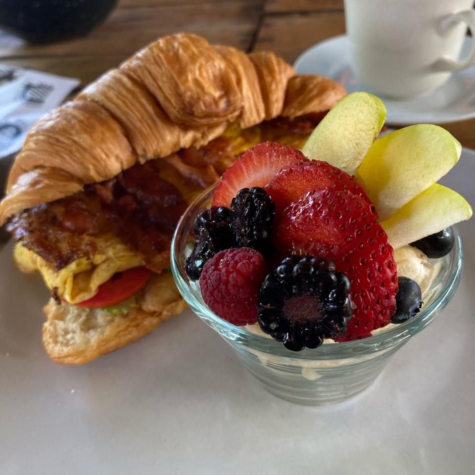 Croissant Egg And Bacon