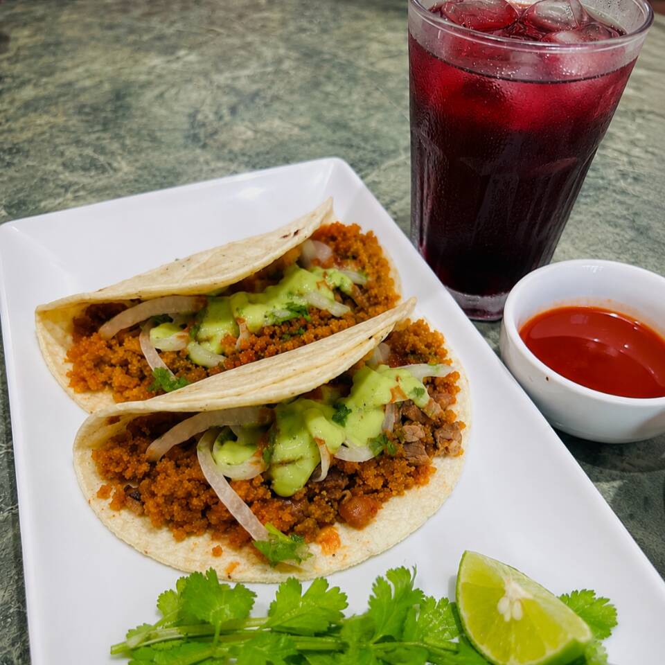 Combo 2 Taquitos y Agua
