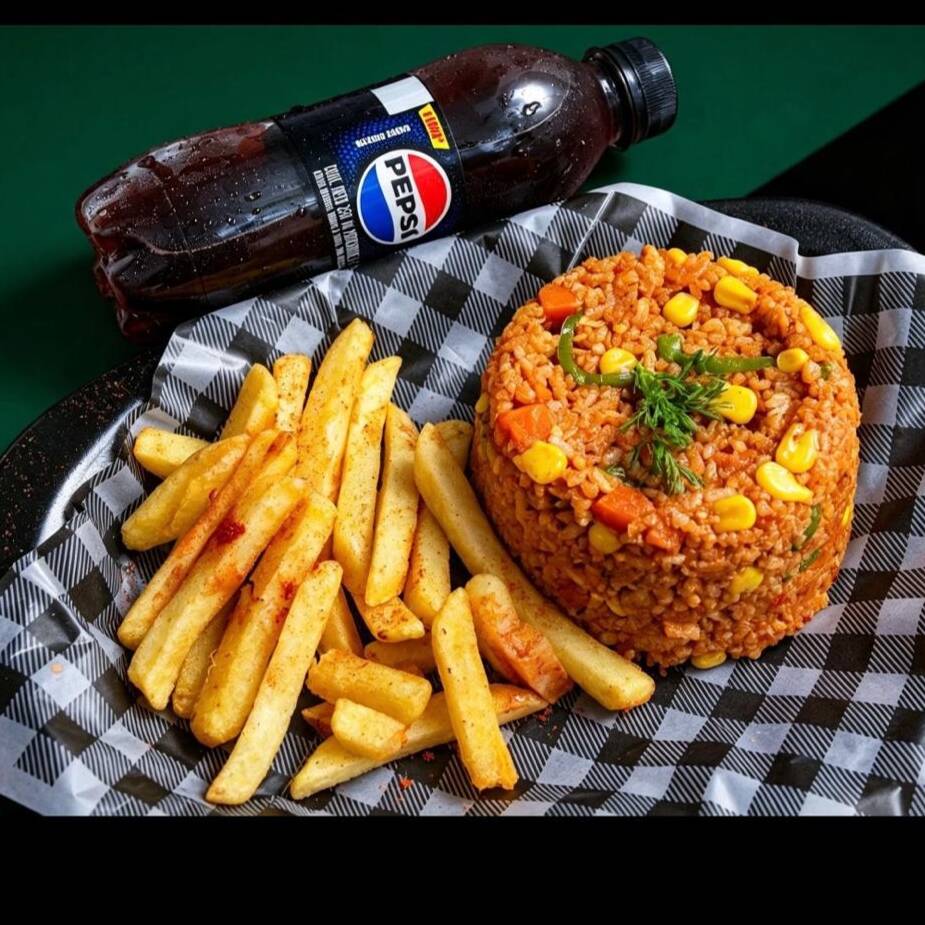 Arroz de Pollo + Papas Fritas + Gaseosa 250 Ml