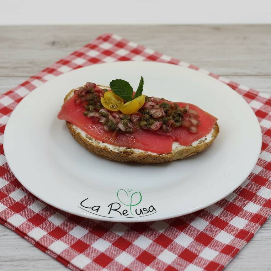 Toast de Salmón Ahumado