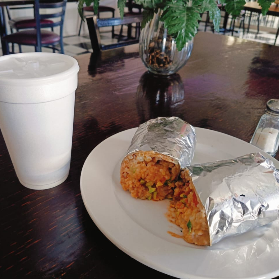 Super Burrito/ Agua del Dia