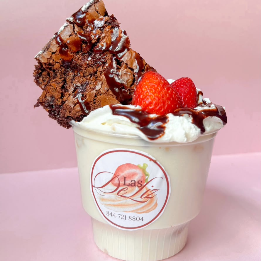 Fresas con Crema y Brownie