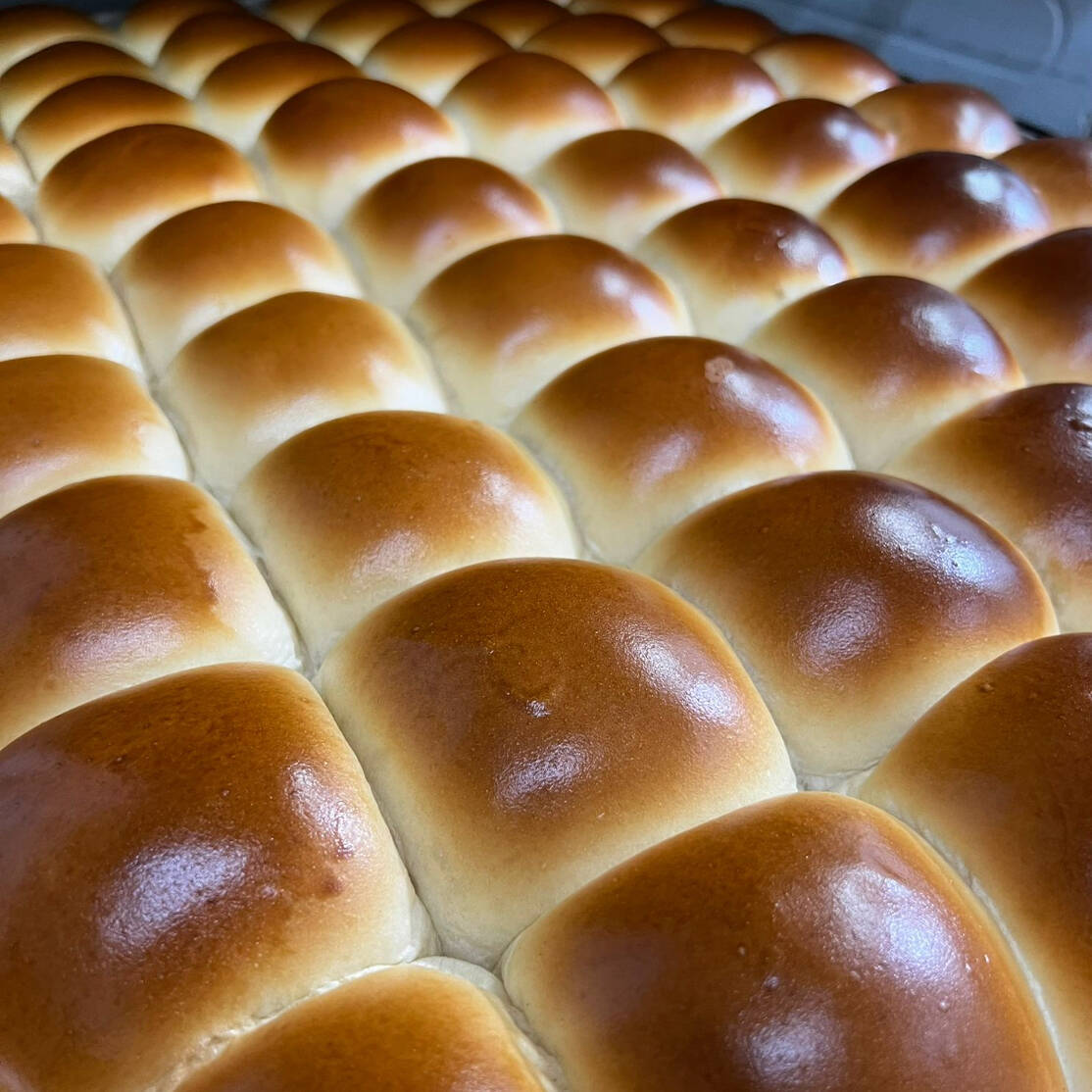 Massa fofinha de brioche c/ 9 unid