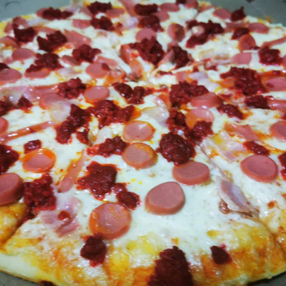 Pizza Grande Carnes Frías