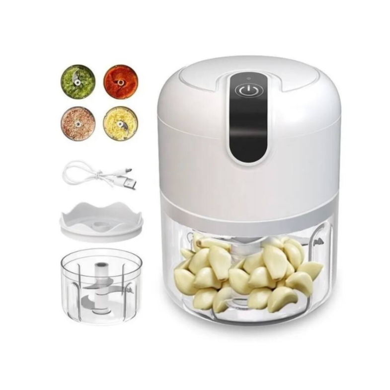 Mini Processador Elétrico de Alimentos  Sem Fio 250ml com 3 Lâminas. Agilize o preparo das suas receitas com o Mini Processador Elétrico de Alimentos, um item prático, compacto e indispensável na cozinha. Com capacidade de 250ml e 3 lâminas afiadas em aço inoxidável, ele processa legumes, temperos, frutas, nozes, alho, cebola e muito mais de forma rápida e eficiente. O design sem fio proporciona mais liberdade e praticidade no uso, com bateria recarregável via Usb, ideal para cozinhas modernas. Fácil de limpar e armazenar, esse mini processador elétrico é perfeito para quem busca praticidade no Dia a Dia.     mini processador de alimentos, processador de alimentos elétrico, processador sem fio, mini processador recarregável, processador de alho e cebola, processador portátil, processador de legumes, mini mixer elétrico, processador compacto, processador de alimentos portátil