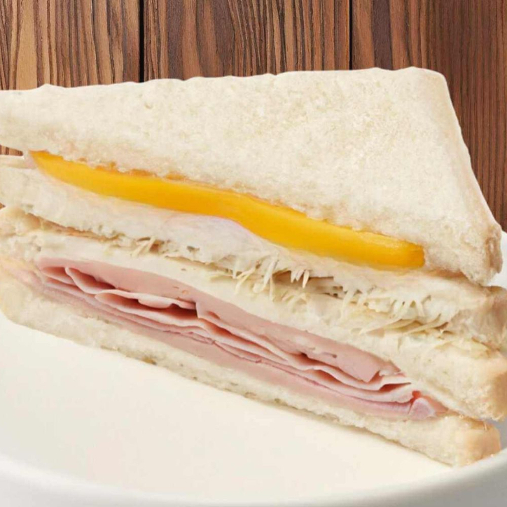Sándwich Pollo con Durazno