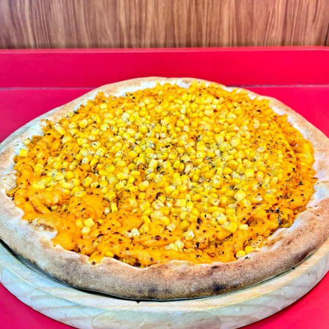 FRANGO DESFIADO, MILHO E CHEDDAR