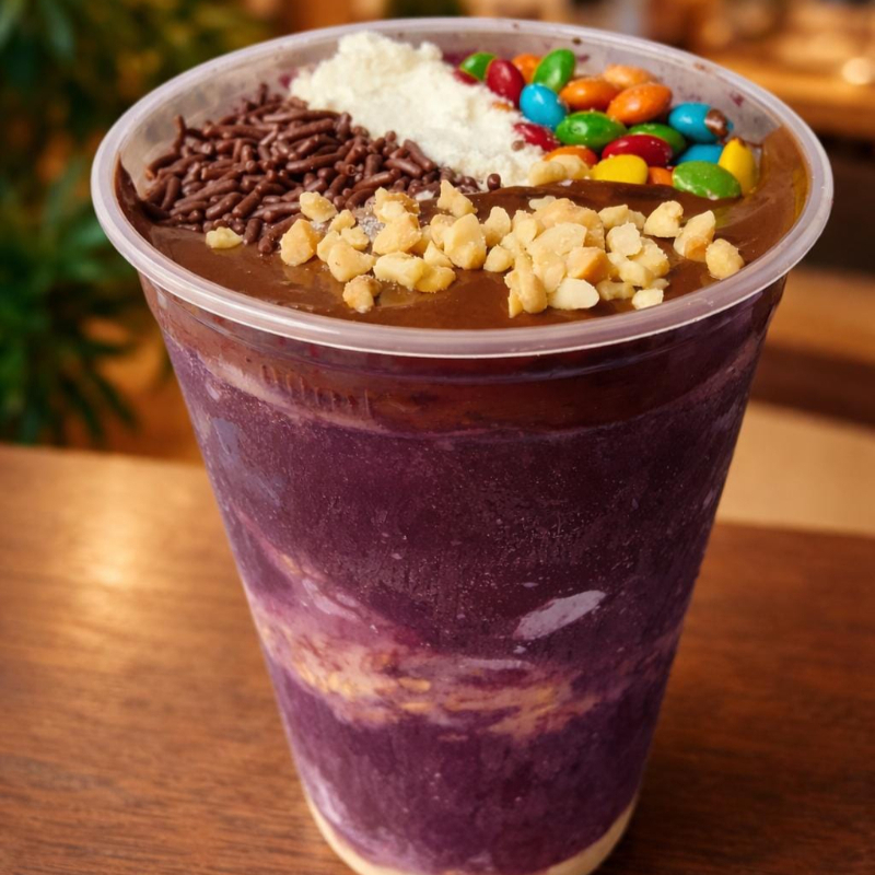 ,creme de ninho, confete, granulado, leite em pó, granola e leite condensado