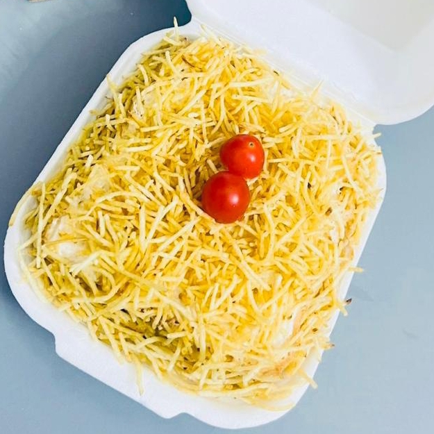 bolo salgado no pote de isopor ,delicioso