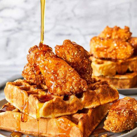 waffles con pollo y miel