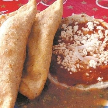 Emapanada Queso Salsa RANCHERA