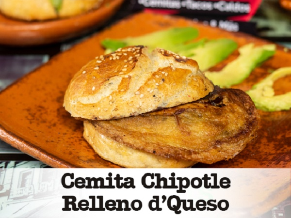 Cemita Chica de Chipote Relleno de Queso