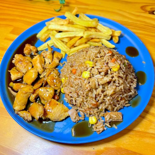 Wok con Arroz + Pollo Teriyaki + Papas Fritas