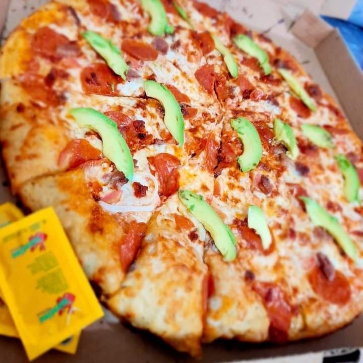 Pizza Romero's Mediana 8 Trozos