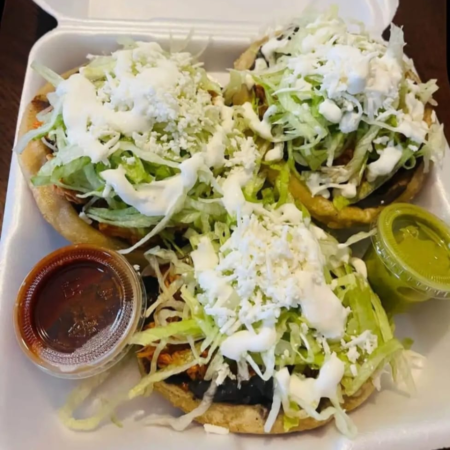Orden de Sopes 3 Piezas