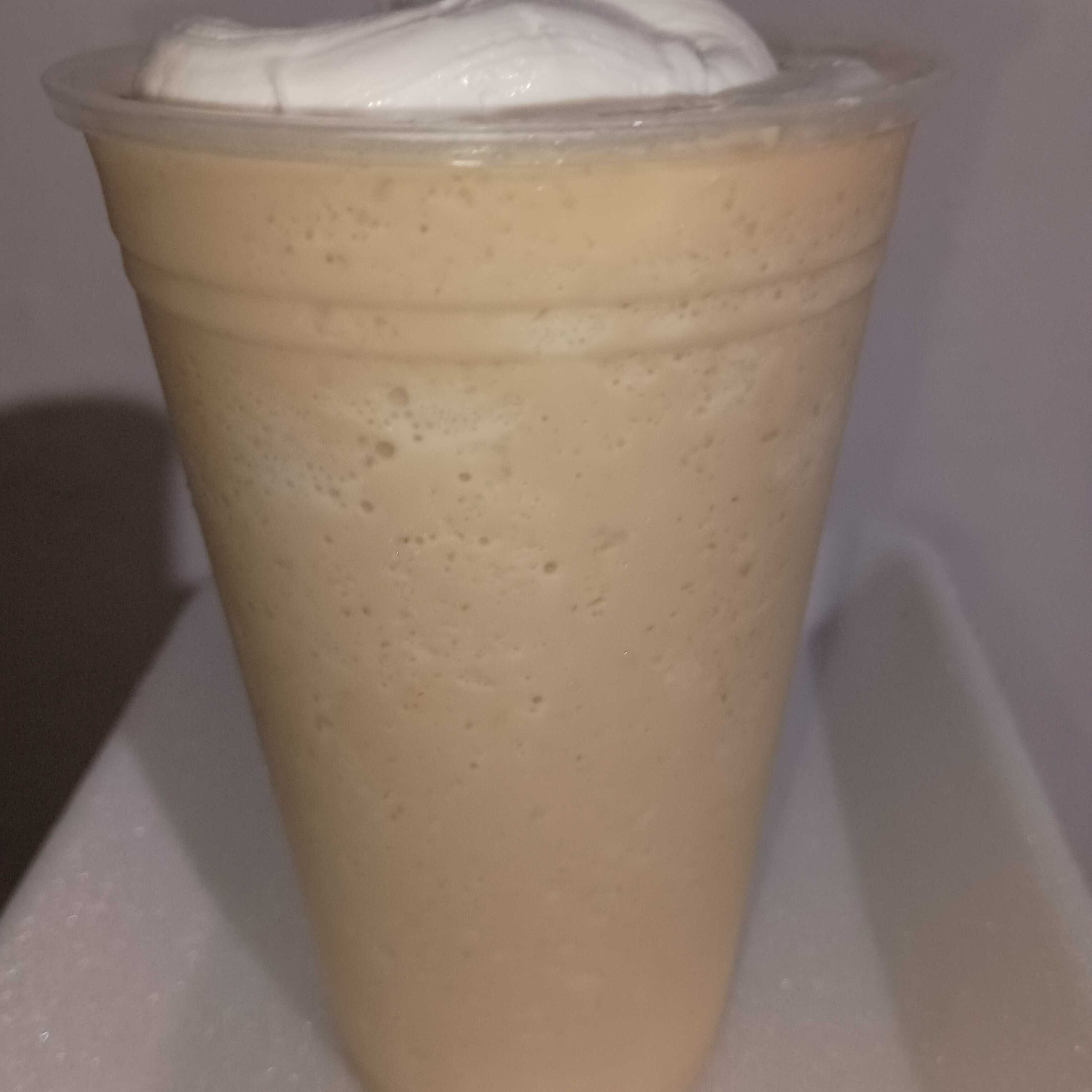 frappe de café con chantilly
