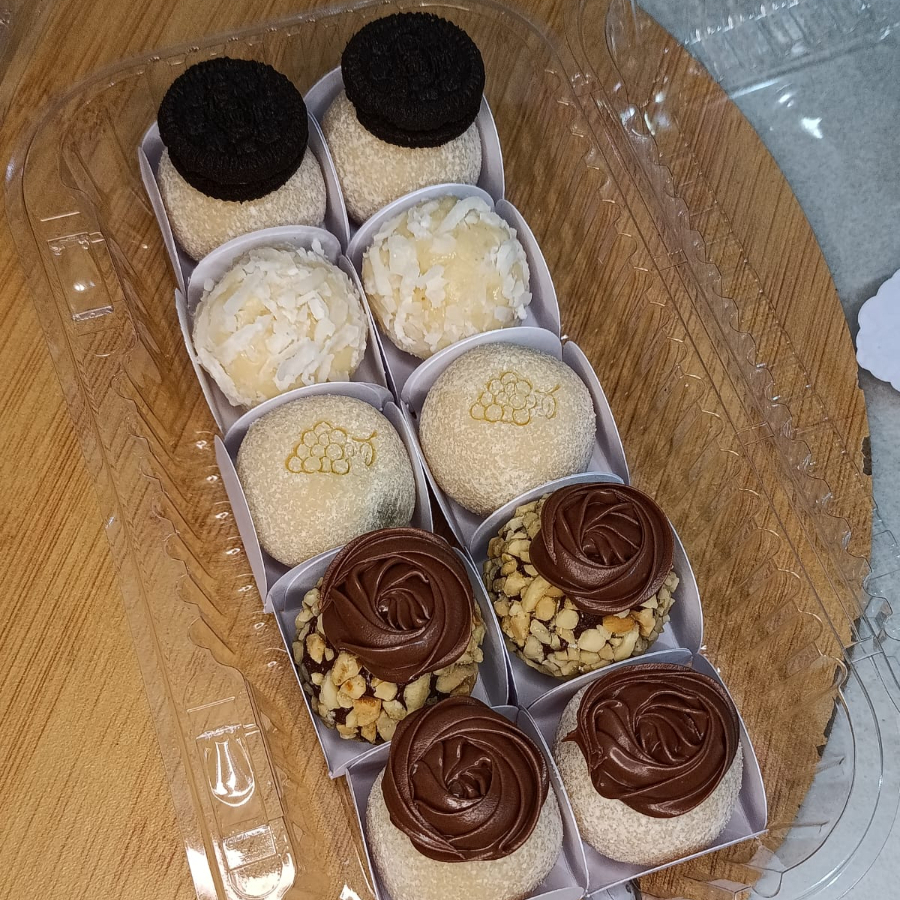Caixa com 10 doces