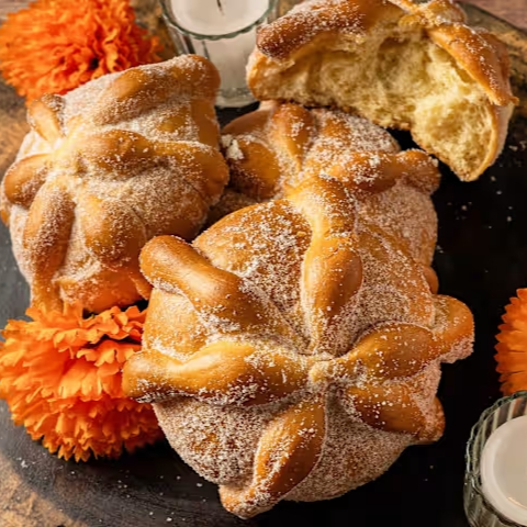 PAN DE MUERTO