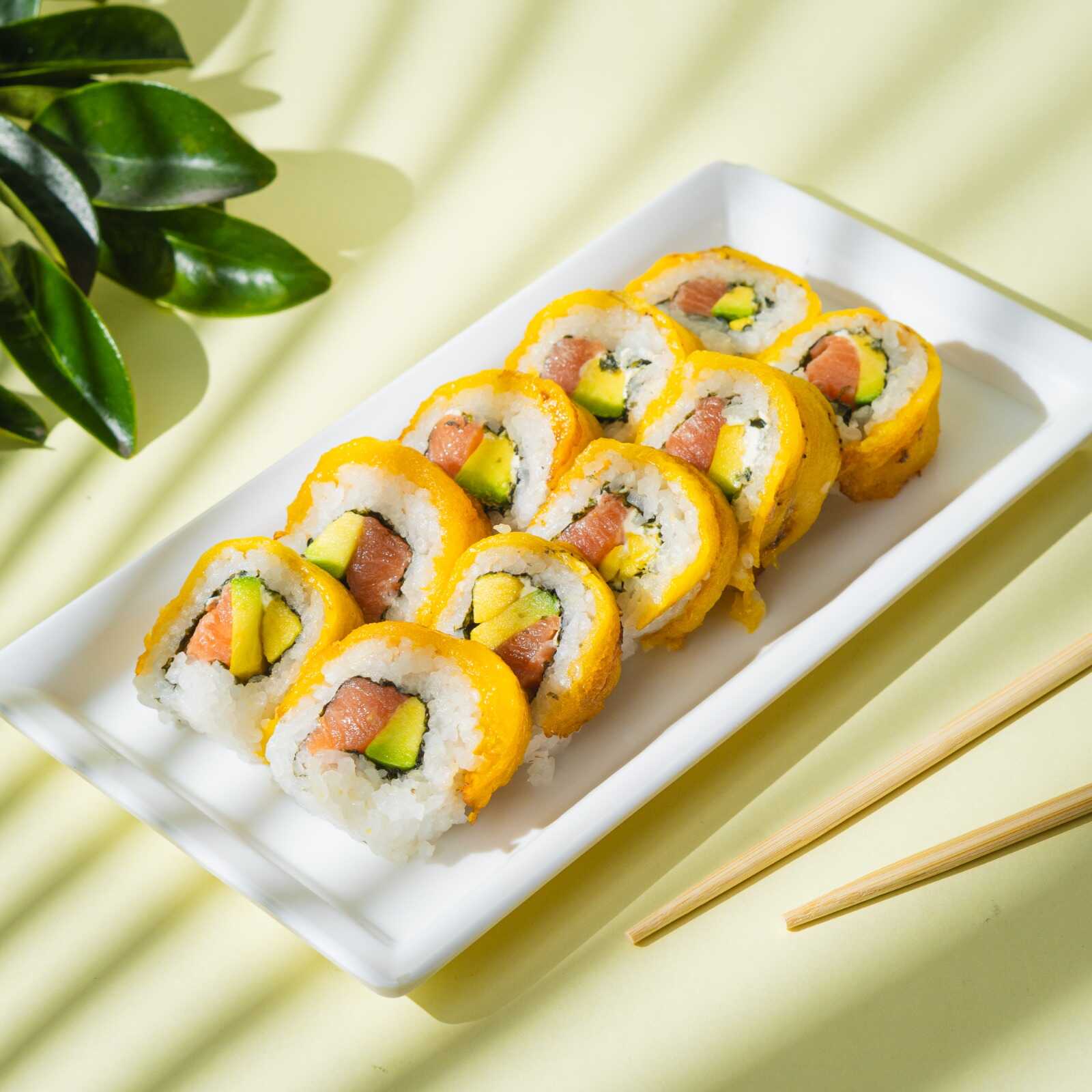 12 Bocados De Sushi Philadelphia Maduro