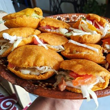 Gorditas de maiz de picadillo