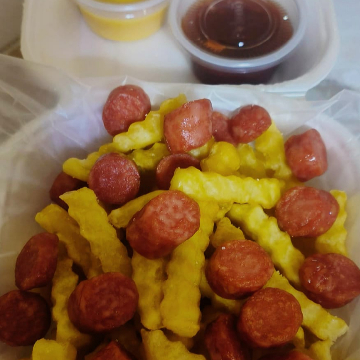 Salchipapas