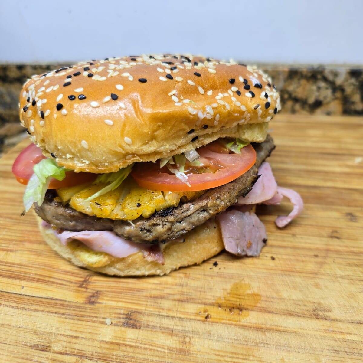 Hamburguesa Hawaiana de Arrachera