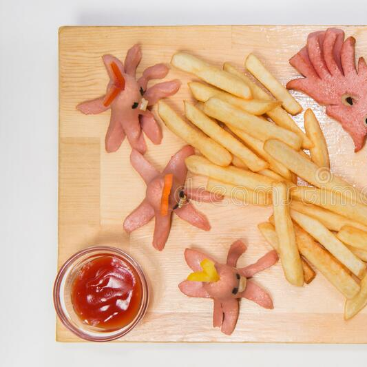 Salchipulpos c/ papas a la francesa