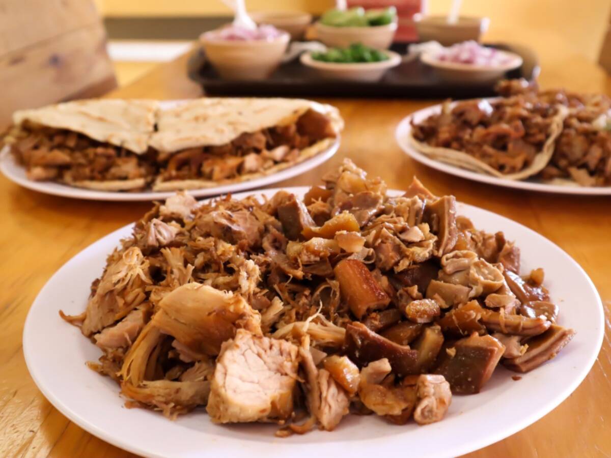 CARNITAS EL COMPA MIKE