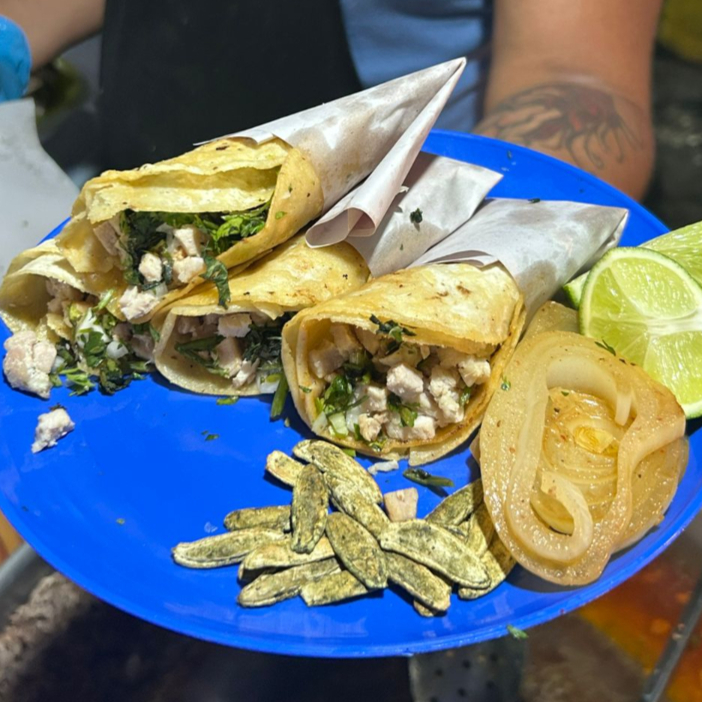 ORDEN 4 TACOS DE BISTEC DE PUERCO