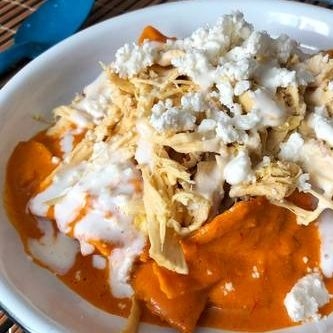 Chilaquiles con Salsa de Cacahuate