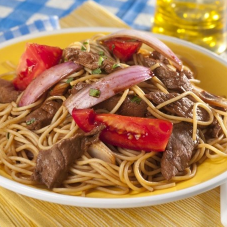 Tallarín Saltado de Carne