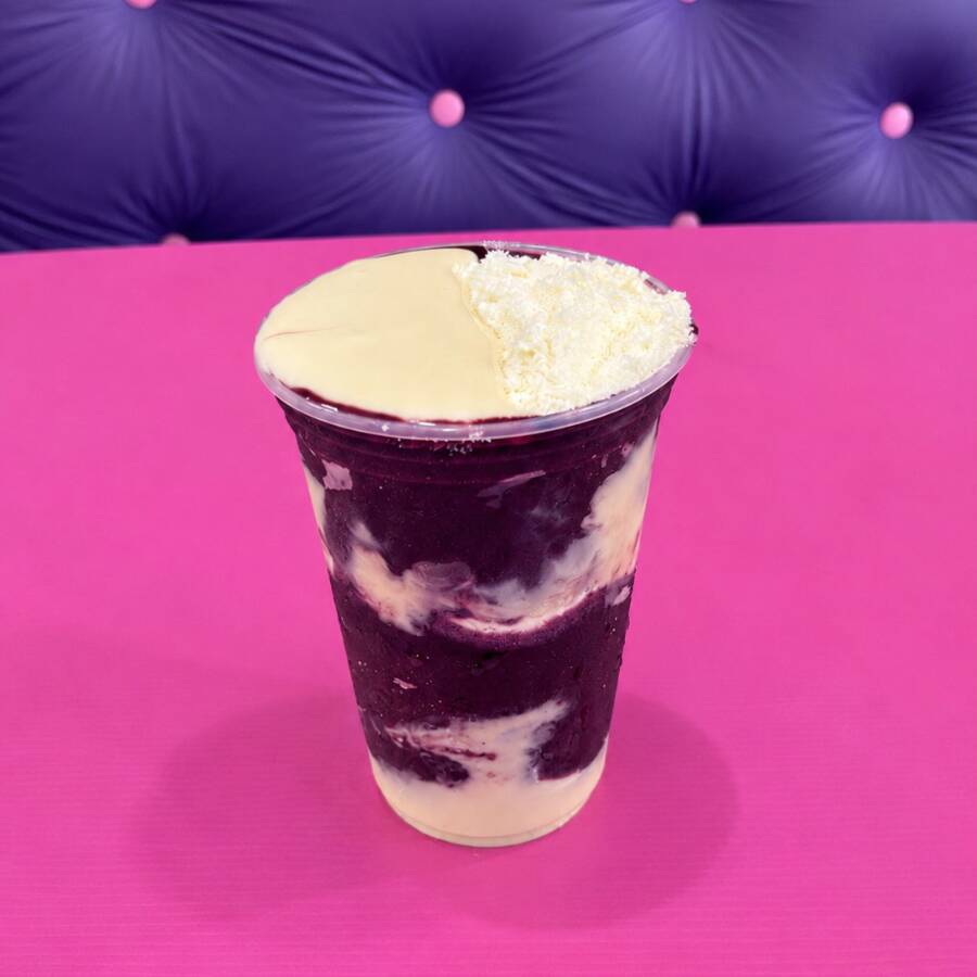 Açaí Trufado Ninho (açaí, Calda de Ninho e leite Condensado)