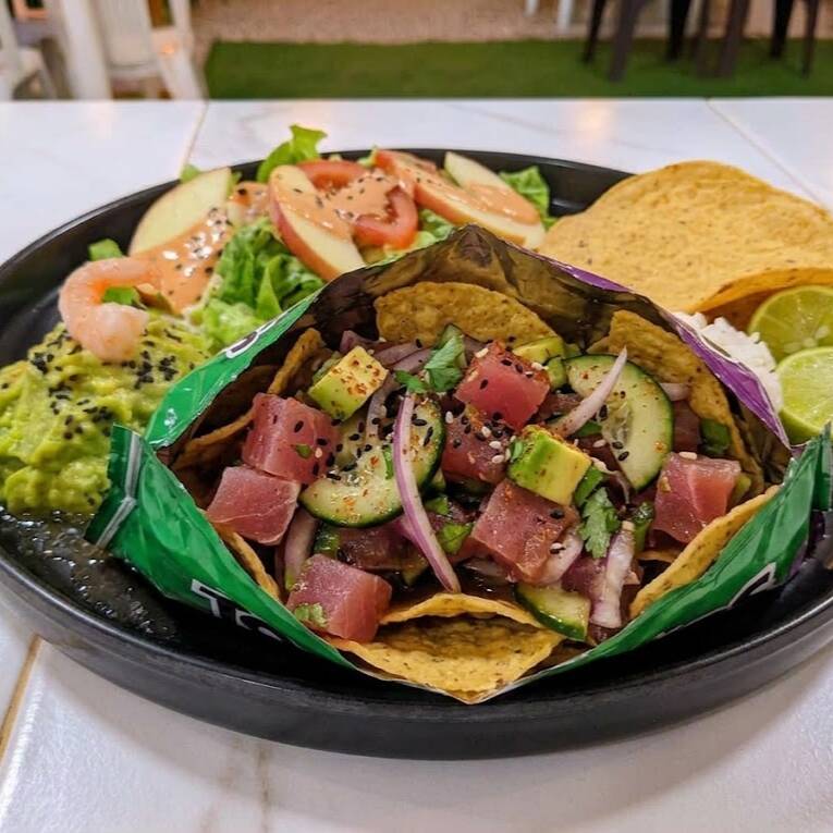 Tosti-Aguachile de Atún