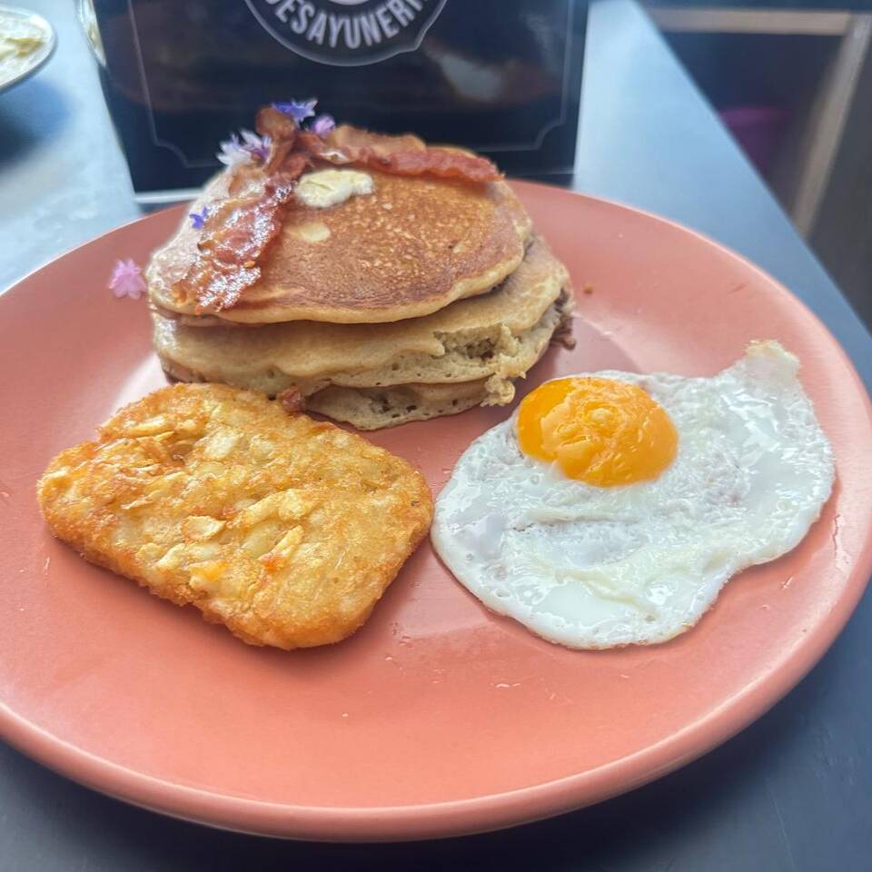 DESAYUNO AMERICANO