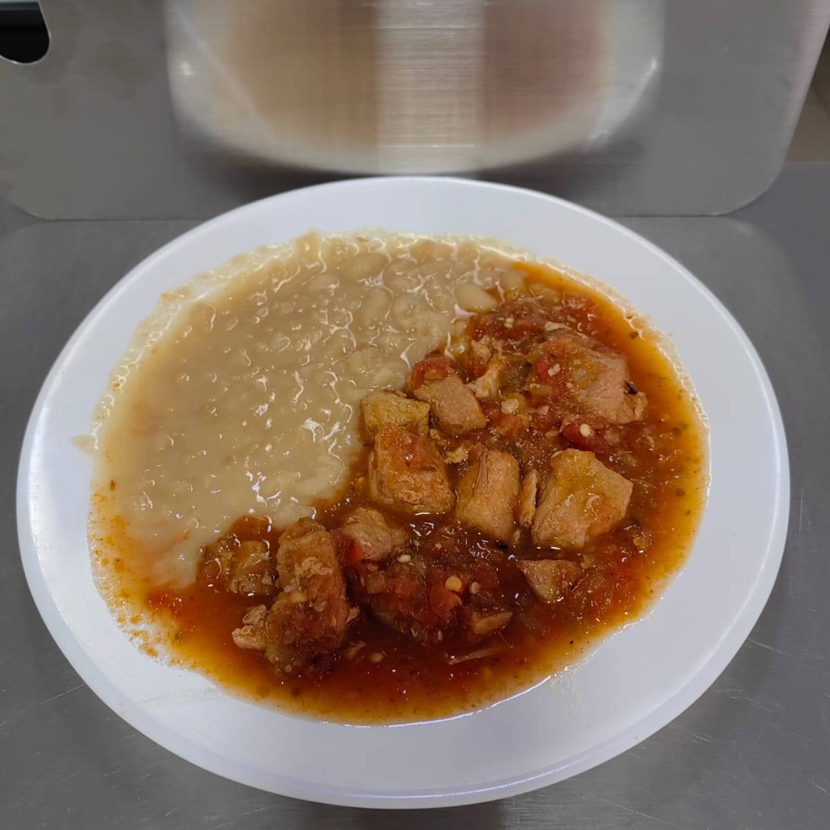 Carne de Cerdo en Salsa Molcajeteada