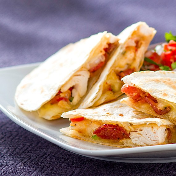 SINCRONIZADA POLLO