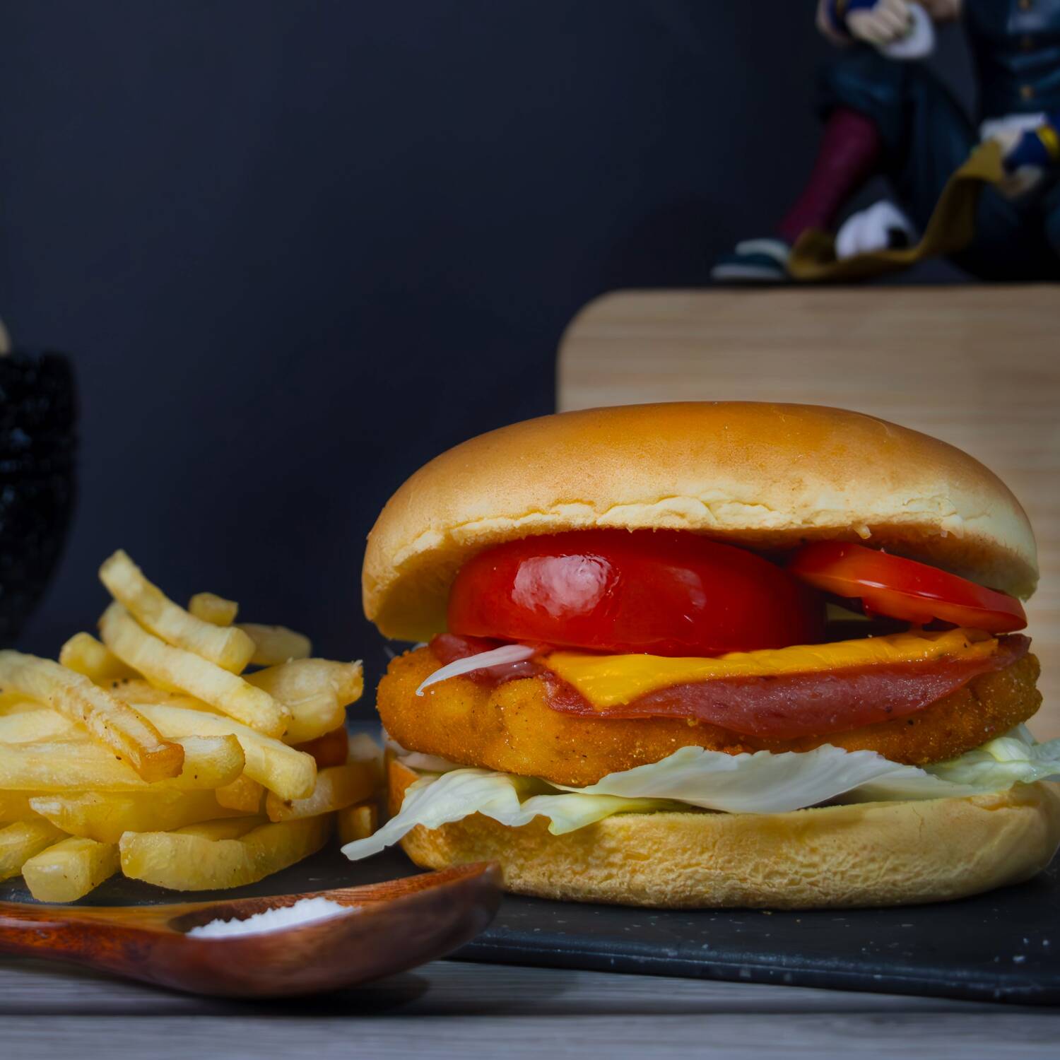 Hamburguesa de Pollo y Porción de Papas