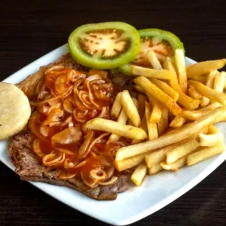 Carne a la Plancha Encebollada