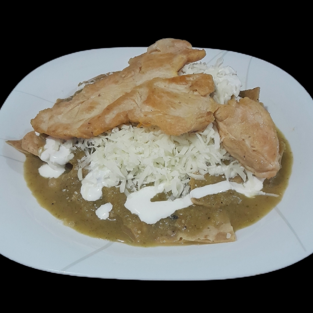 Chilaquiles con Pechuga