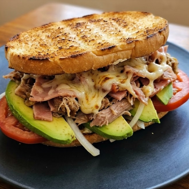 Sándwich de Pollo Asado