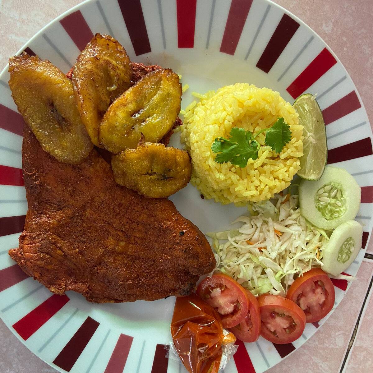 Puerco Frito Rojo