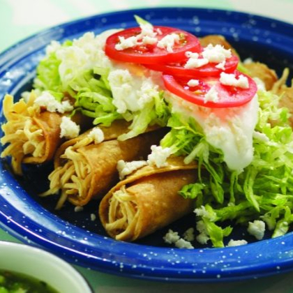Taquitos Dorados de Pollo