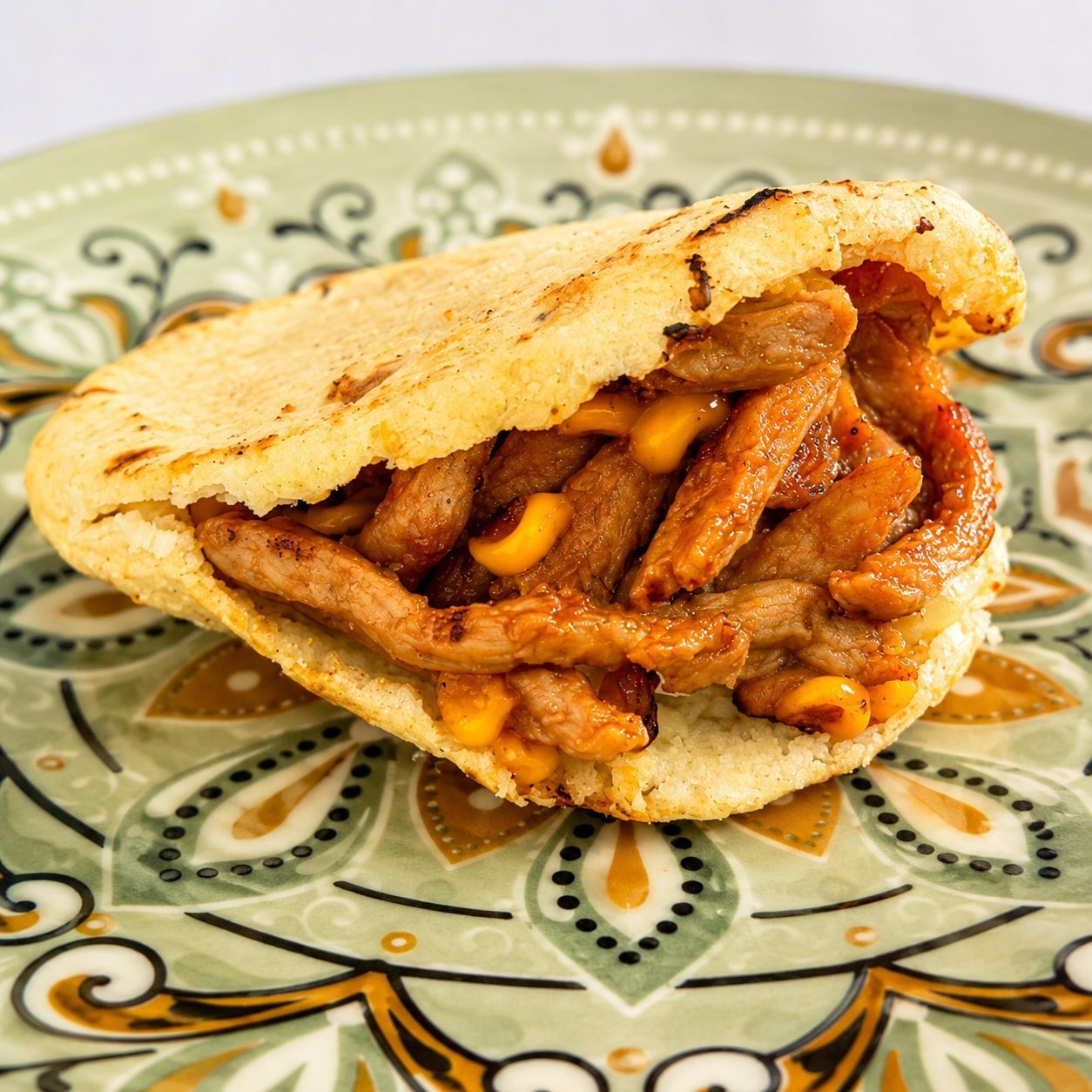 Arepa de cerdo BBQ