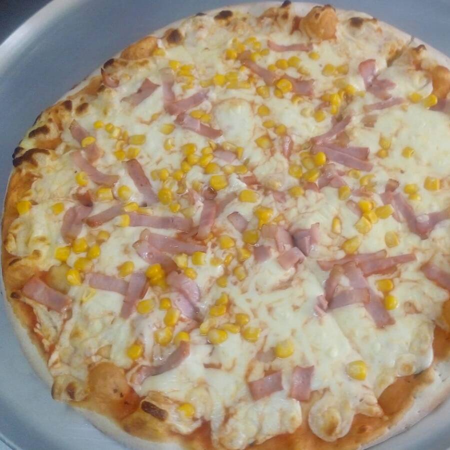 Combo-Pizza Mediana + 2 Rollos Pizza + Beb. 1.5Lt