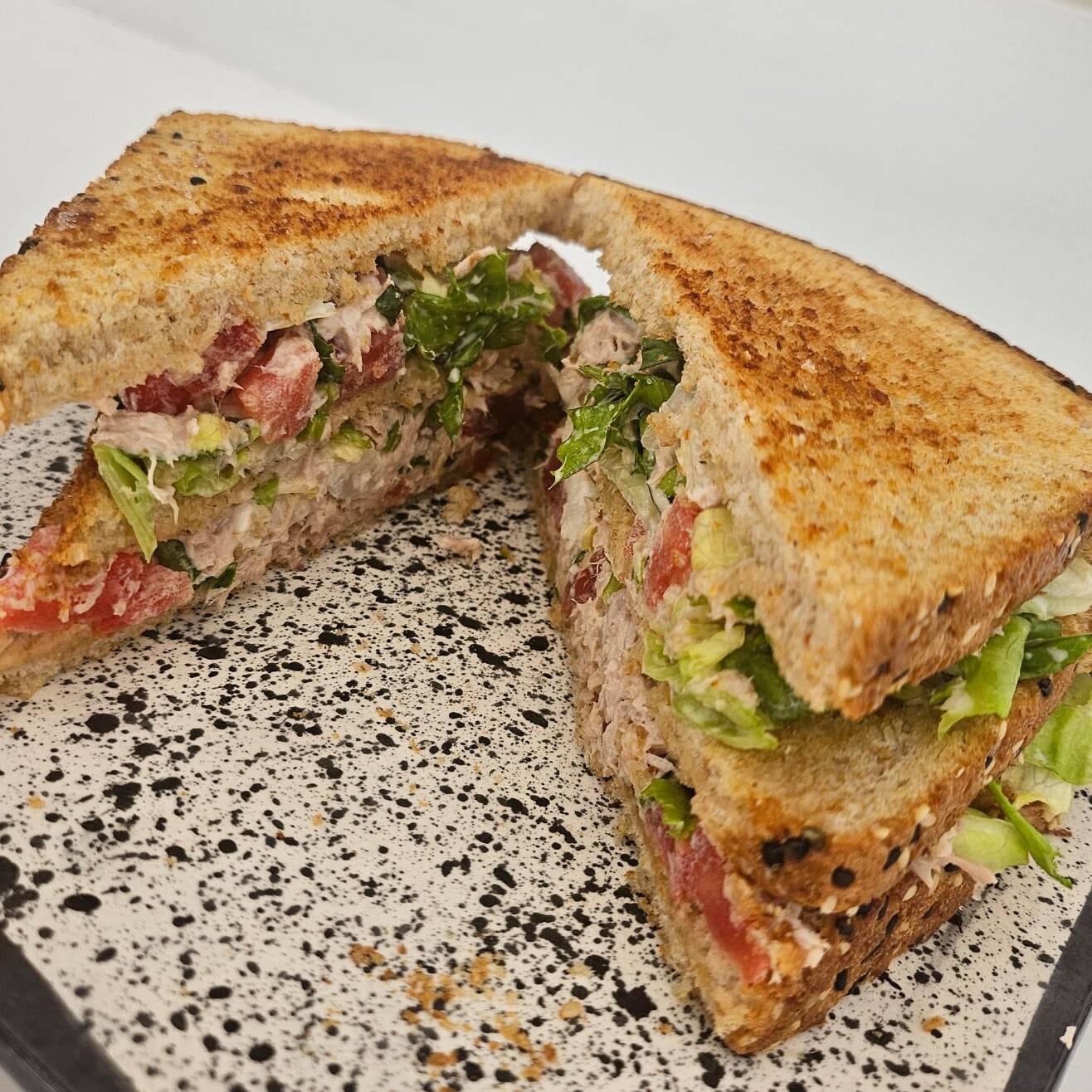 Sandwich Pack Tsunami + bebida + réplica